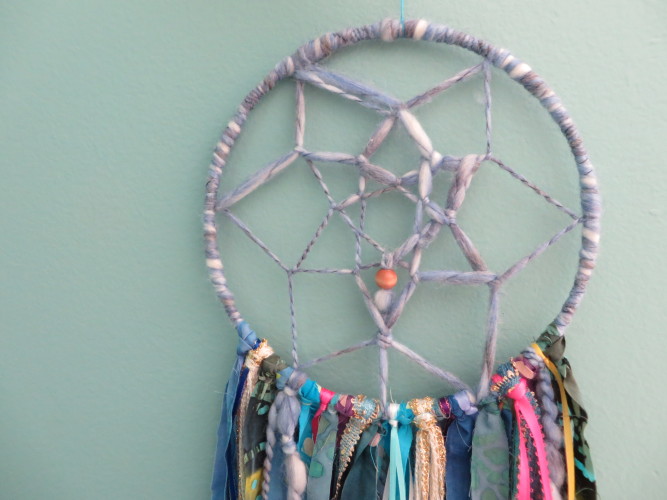 Sleep Tight Dreamcatcher Tutorial (25)